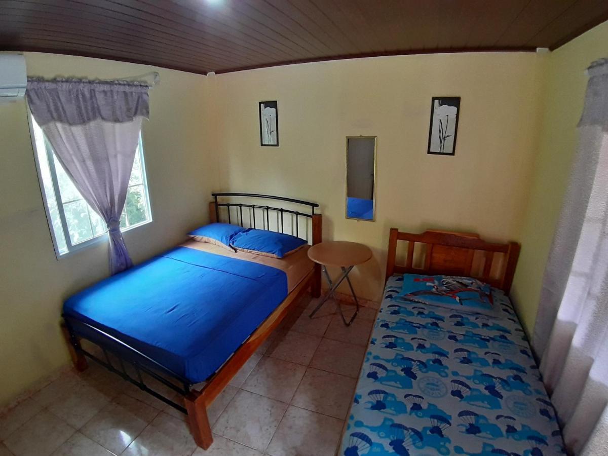 Oceans Hostal Santa Catalina Exterior photo